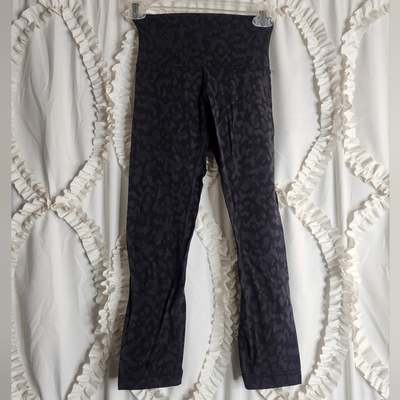 Lululemon Align Crop *21" Formation Camo Deep Coal Multi Grey sz 2 - Picture 3 of 7